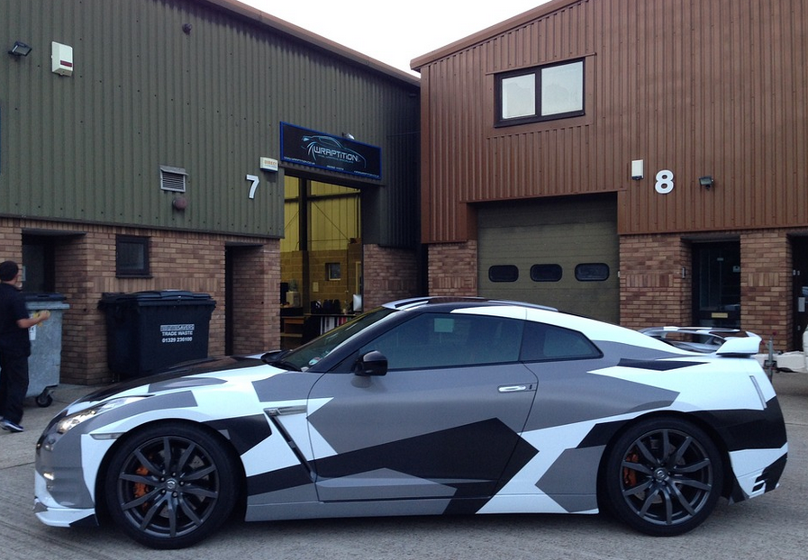 How to Select the Right Vehicle Wrap Sign Company